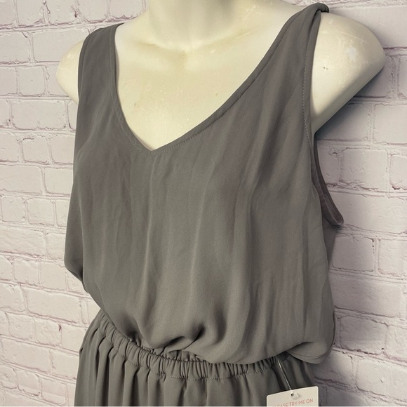 Show Me Your MuMu NEW Gray Sleeveless Kendall Maxi Bridesmaid dress Sz Medium - Picture 4 of 13